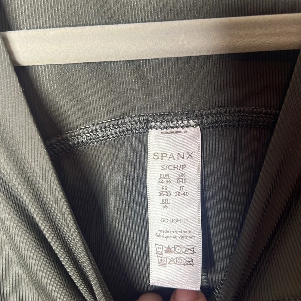 Spanx Go Lightly Ribbed Tie Back Tank Dark Olive Green SZ S - Picture 5 of 10